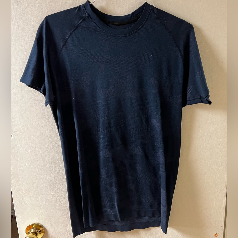 Alphalete Navy Camo Short Sleeve